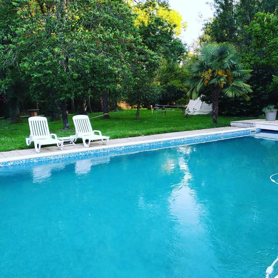 Le Moulin Et L'Olivier Three Bedroom Suite Chambon-sur-Cisse Luaran gambar
