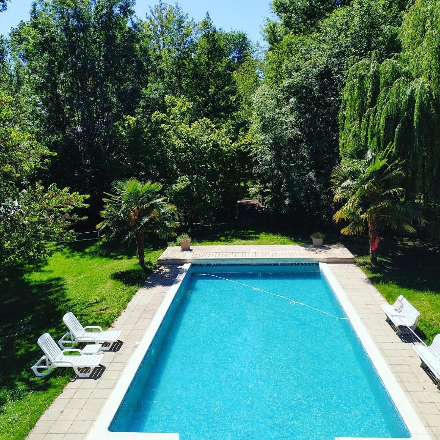 Le Moulin Et L'Olivier Three Bedroom Suite Chambon-sur-Cisse Luaran gambar